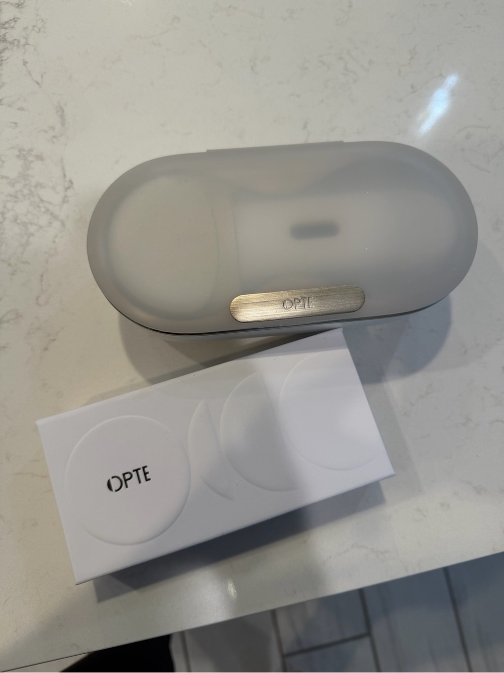 Precision Skincare Device - Frosted White